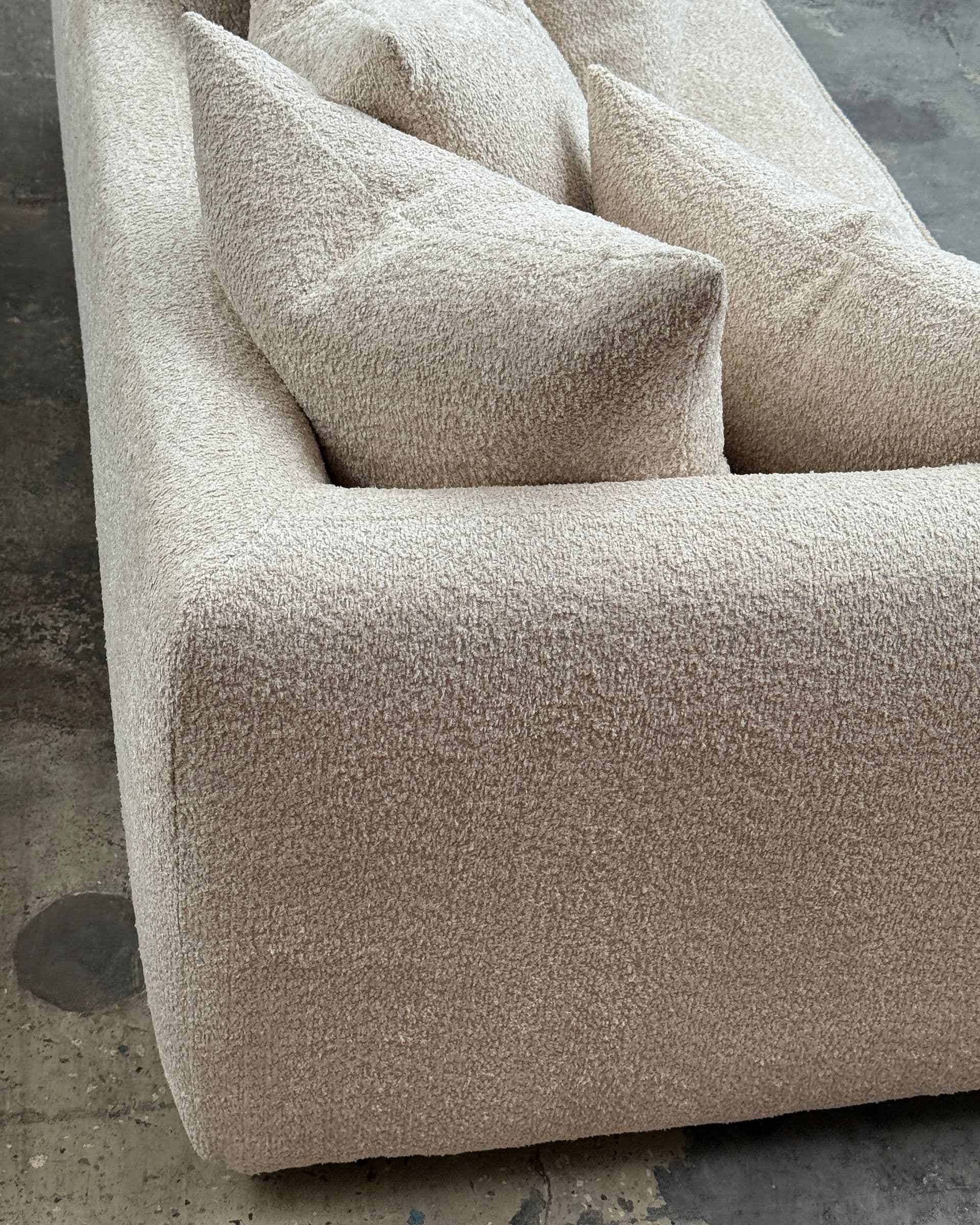 Cornell Sofa Bouclé Soft Sand